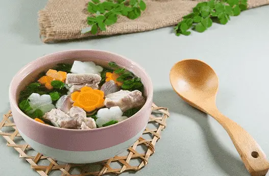 Canh ch&ugrave;m ng&acirc;y sườn non