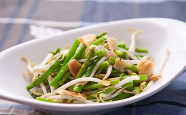 Bạn n&ecirc;n rửa gi&aacute; kỹ trước khi ăn
