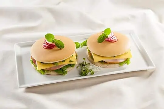 B&aacute;nh r&aacute;n hamburger