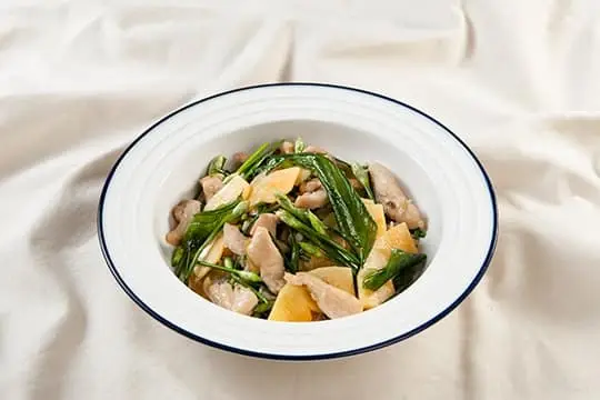 Đu đủ x&agrave;o thịt g&agrave;