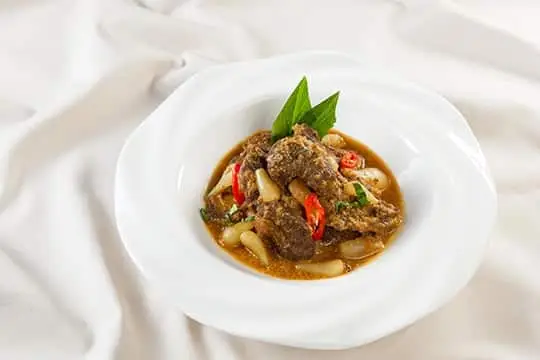 B&ograve; kho dưa kiệu