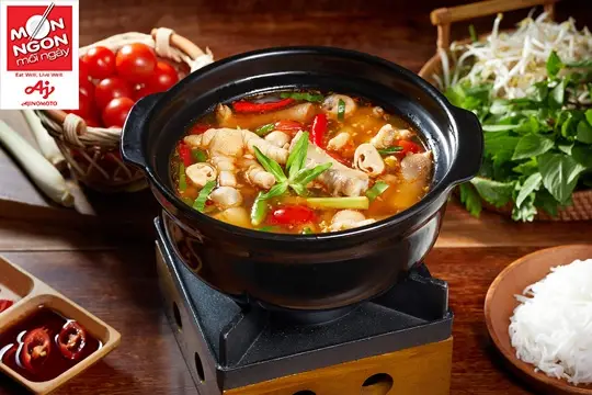 Lẩu kim chi ch&acirc;n g&agrave;