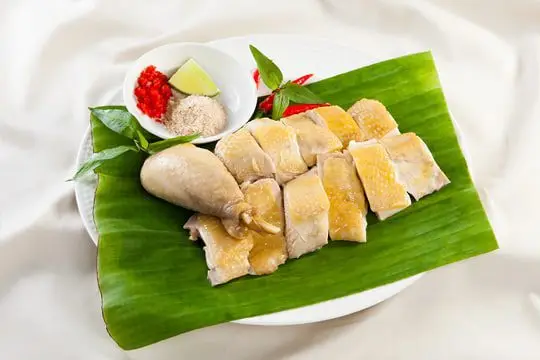 G&agrave; hấp h&agrave;nh răm