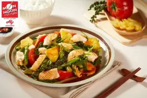 Mực x&agrave;o xốt ti&ecirc;u xanh