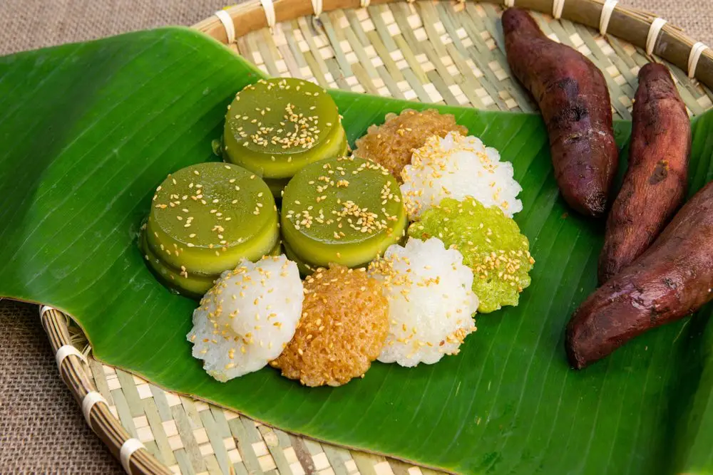 C&aacute;c m&oacute;n ăn d&acirc;n d&atilde; miền T&acirc;y thường được chọn l&agrave;m m&oacute;n tr&aacute;ng miệng trong c&aacute;c bữa tiệc