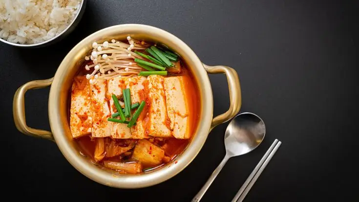 Làm ấm cơ thể với 6 món canh ngon theo kiểu Hàn