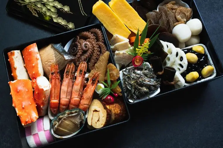 cac mon an ngay Tet Duong lich theo truyen thong cua cac quoc gia osechi