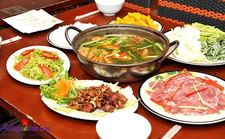 B&iacute; quyết nấu lẩu b&ograve; cực ngon ng&agrave;y tết