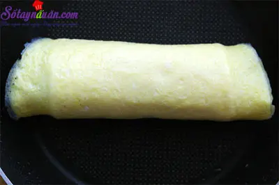 c&aacute;ch l&agrave;m b&aacute;nh m&igrave; cuộn trứng ph&ocirc; mai 5