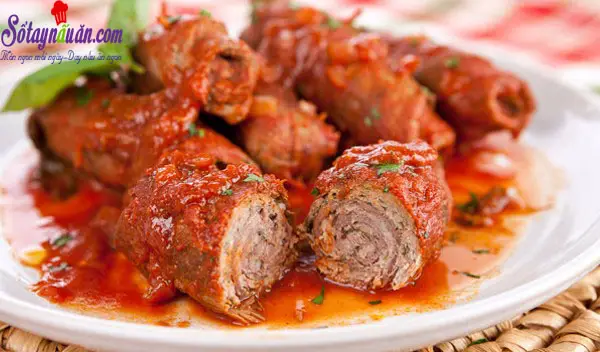 Thịt b&ograve; cuộn braciole ăn với pasta kiểu &Yacute; 9