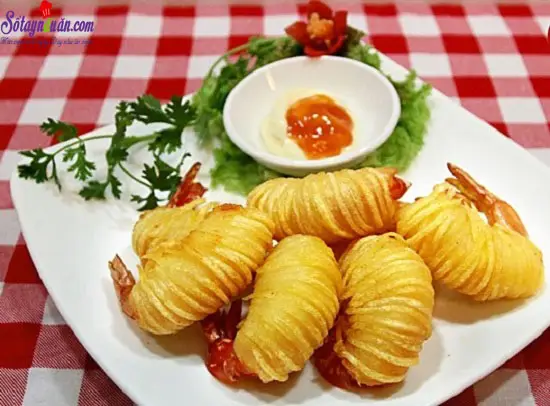 c&aacute;ch l&agrave;m m&oacute;n t&ocirc;m cuốn khoai t&acirc;y 6