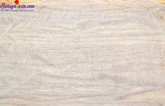 C&aacute;ch l&agrave;m m&oacute;n b&aacute;nh rượu rum tr&aacute;i c&acirc;y 13