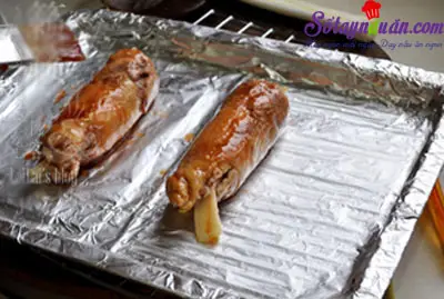 c&aacute;ch l&agrave;m g&agrave; nướng giấy bạc 5