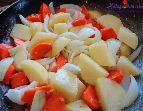 c&aacute;ch nấu c&agrave; ri b&ograve; 4