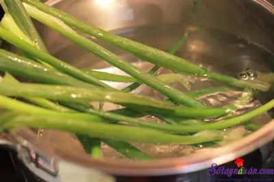 bap-cai-cuon-thit-sot-ca-chua