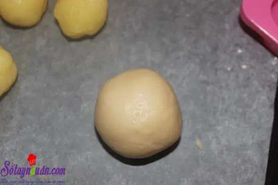 C&aacute;ch l&agrave;m b&aacute;nh Trung thu h&igrave;nh ngộ nghĩnh cho b&eacute; y&ecirc;u 14
