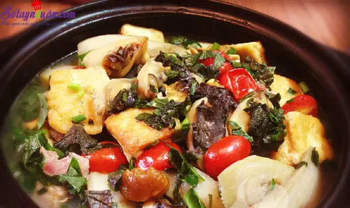 C&aacute;ch &agrave;m ốc om chuối đậu 7