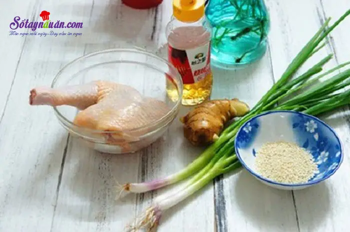 Hướng dẫn l&agrave;m g&agrave; nướng m&egrave; si&ecirc;u hấp dẫn bằng nồi cơm điện nguy&ecirc;n liệu