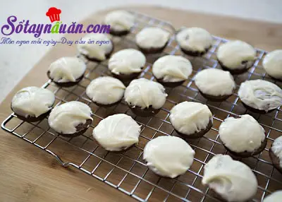 C&aacute;ch l&agrave;m b&aacute;nh brownie cực ngon v&agrave; xinh xắn 8
