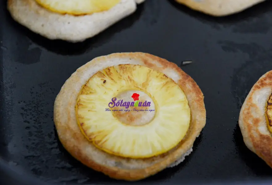 c&aacute;ch l&agrave;m b&aacute;nh pancake chuối dứa