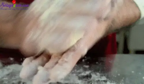 C&aacute;ch l&agrave;m pizza r&aacute;n 3