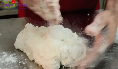 C&aacute;ch l&agrave;m pizza r&aacute;n 2