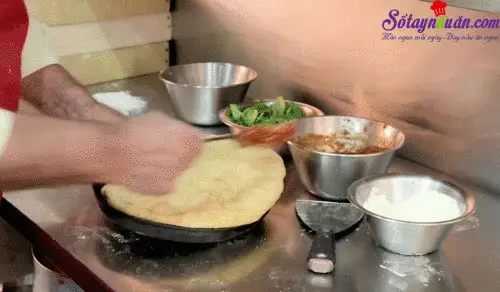 C&aacute;ch l&agrave;m pizza r&aacute;n 7