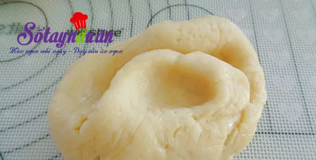 Học l&agrave;m b&aacute;nh trung thu cầu vồng bảy sắc đẹp m&ecirc; mẩn