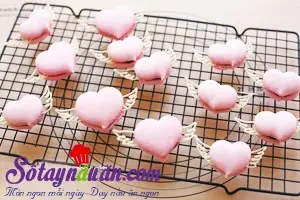 Học l&agrave;m Macaron t&igrave;nh y&ecirc;u cho ng&agrave;y Valentine