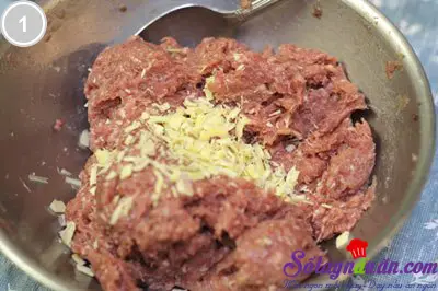 B&aacute;nh m&igrave; thịt b&ograve; nướng 1