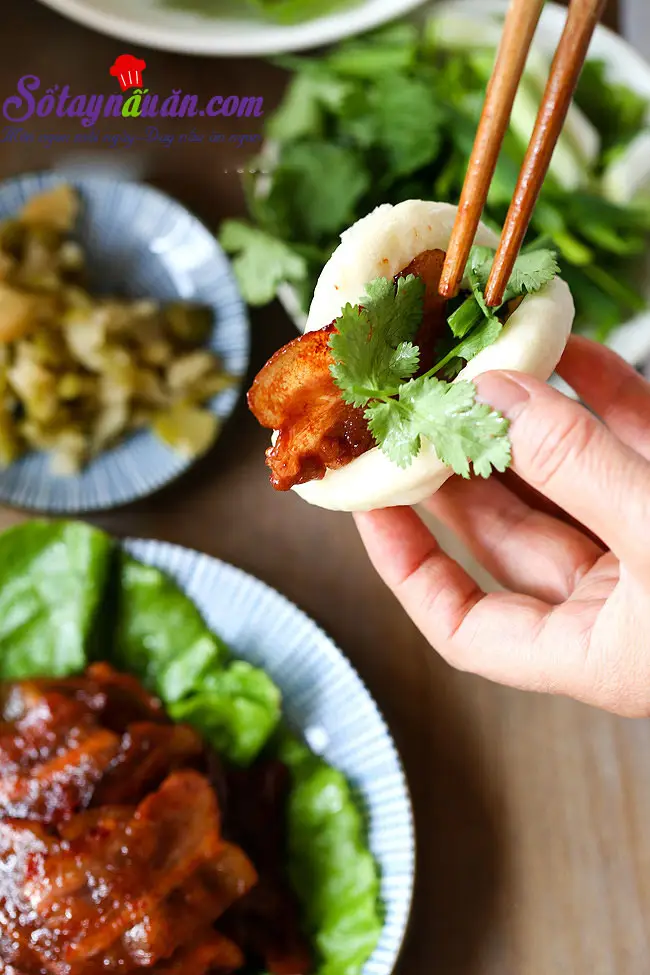 Hướng dẫn l&agrave;m b&aacute;nh bao nh&acirc;n thịt ba chỉ ngon b&aacute; ch&aacute;y kết quả