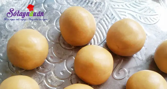 Hướng dẫn l&agrave;m b&aacute;nh nướng nh&acirc;n đậu xanh cực dễ 2