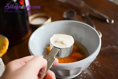 Hướng dẫn l&agrave;m b&aacute;nh scones hương quế gi&ograve;n tan thơm ngon 4 (2)
