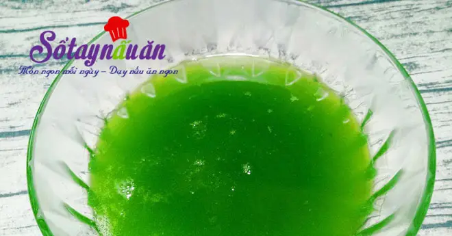 Học l&agrave;m thạch l&aacute; dứa sữa tươi thơm m&aacute;t cực đ&atilde; 3