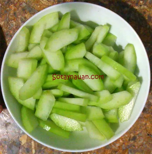 C&aacute;ch nấu canh b&iacute; xanh (b&iacute; đao) với thịt nạc 