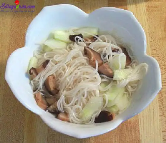 C&aacute;ch nấu m&igrave; somen cho b&eacute; 5