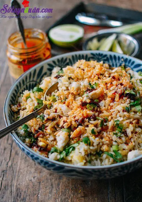 Cách làm cơm rang cua lạ miệng mà ngon