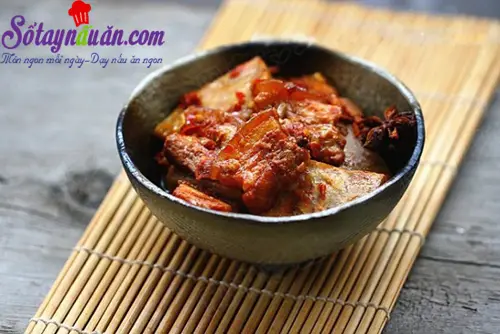 b&ugrave;i b&ugrave;i thịt hấp khoai m&ocirc;n
