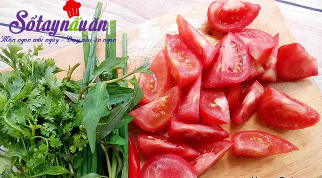B&aacute;nh đa nấu sườn non chả vi&ecirc;n 1