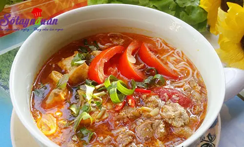 C&aacute;ch l&agrave;m b&uacute;n ri&ecirc;u cua n&oacute;ng hổi ngon đậm đ&agrave; kết quả