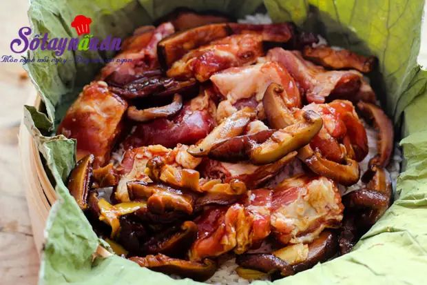 C&aacute;ch l&agrave;m cơm sườn nấm ngon đến ngất ng&acirc;y 7