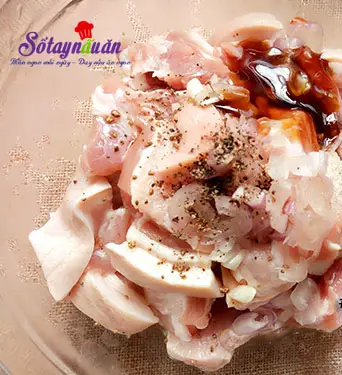 C&aacute;ch l&agrave;m thịt ba chỉ om sọ dừa ngon hết cơm 2