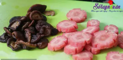 C&aacute;ch l&agrave;m thịt g&agrave; kho đ&ocirc;ng cực ngon 1