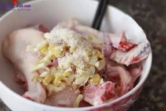 c&aacute;ch l&agrave;m m&oacute;n thịt vịt kho gừng 2