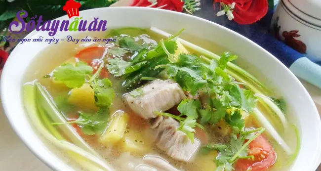 Canh sườn chua ngọt đậm đ&agrave; hương vị gia đ&igrave;nh
