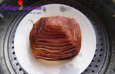 Độc đ&aacute;o với thịt sốt h&igrave;nh kim tự th&aacute;p - m&oacute;n ngon H&agrave;ng Ch&acirc;u 7