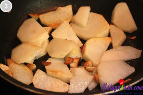 Đổi vị trứng r&aacute;n khoai t&acirc;y 3
