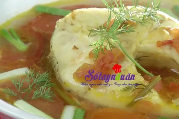 canh c&aacute; nấu mẻ 2