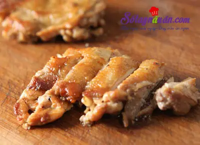 C&aacute;ch l&agrave;m cơm g&agrave; r&aacute;n 8
