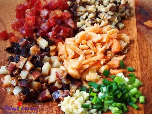 C&aacute;ch l&agrave;m cơm nếp chi&ecirc;n thập cẩm 2